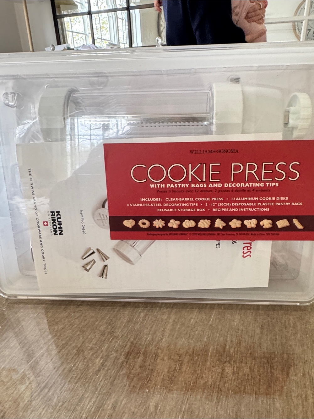 Williams Sonoma Clear and White Cookie Press Set with Red Label